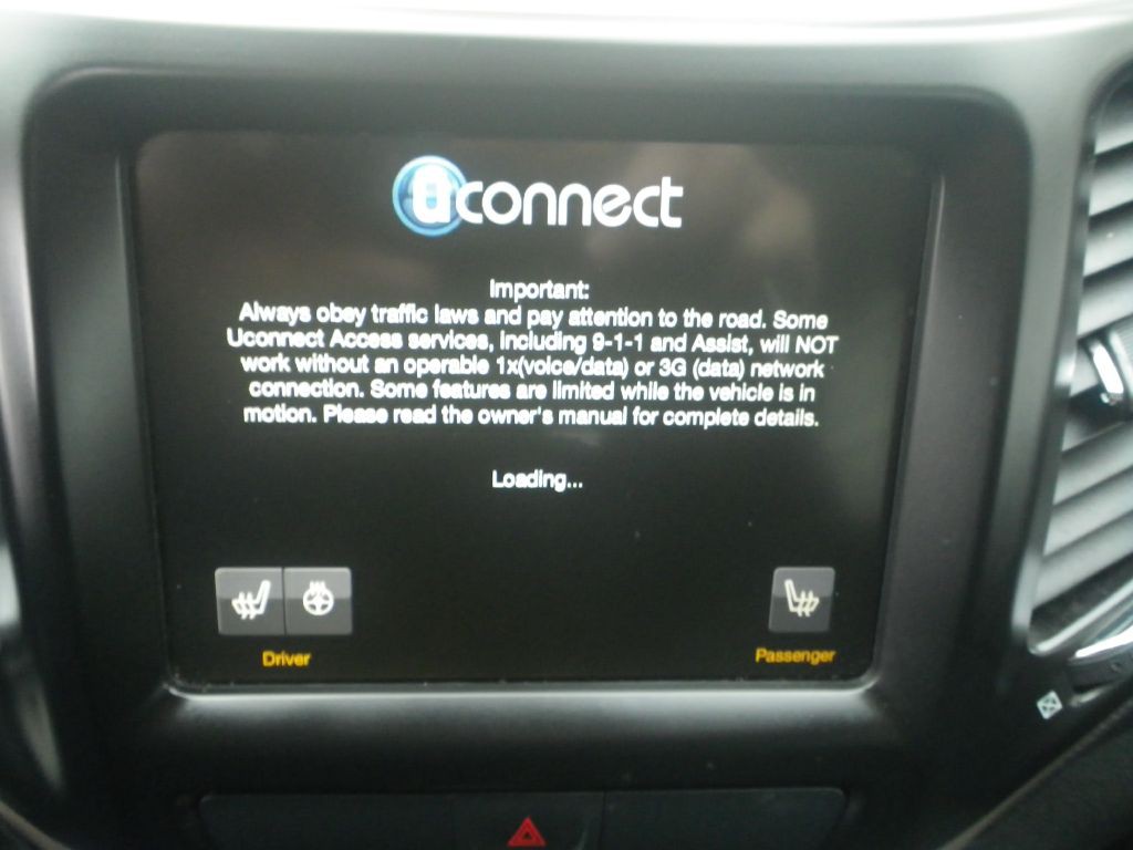 2017 Jeep Cherokee Image 16