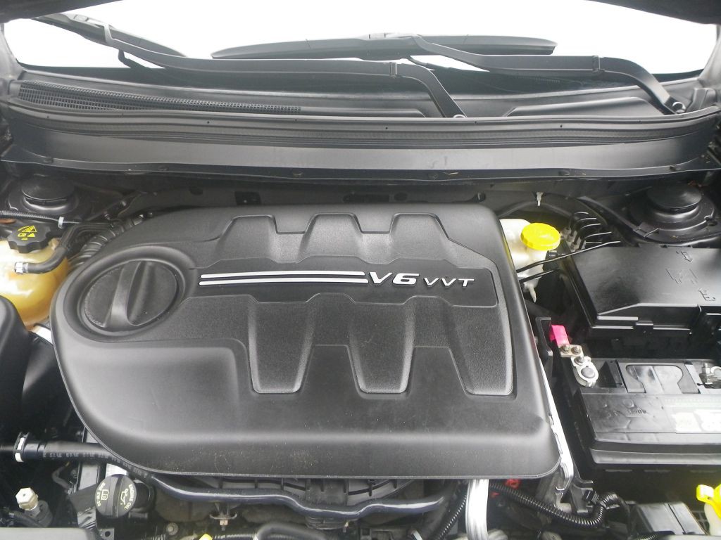 2017 Jeep Cherokee Image 18