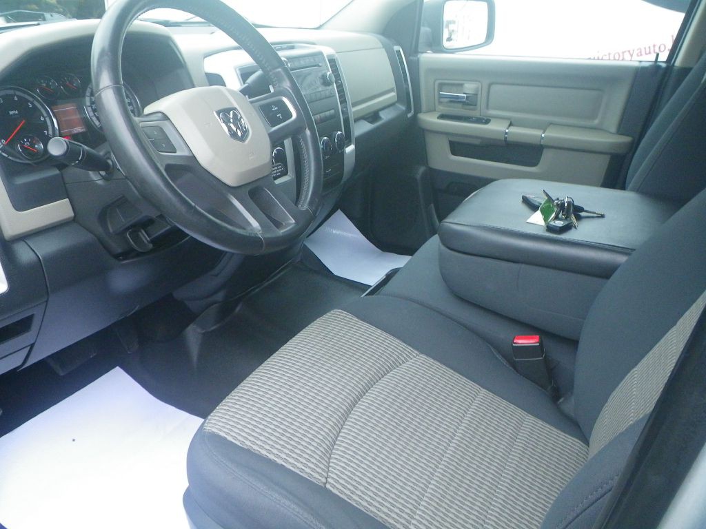 2011 Dodge Ram 1500 Image 12