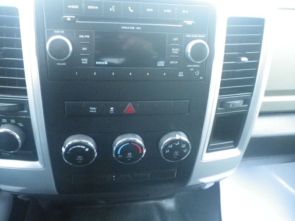 2011 Dodge Ram 1500 Image 17