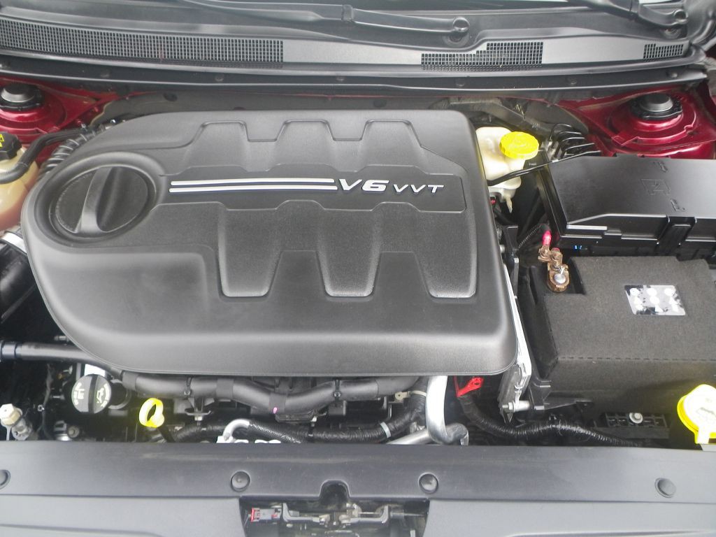 2015 Chrysler 200 Image 19