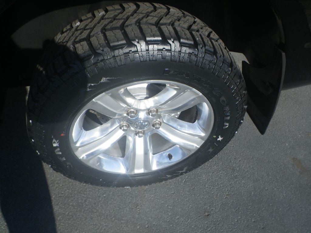 2014 RAM 1500 Image 8