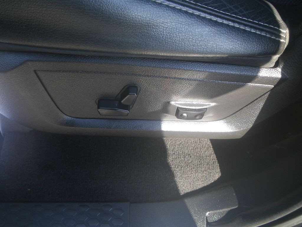 2014 RAM 1500 Image 14