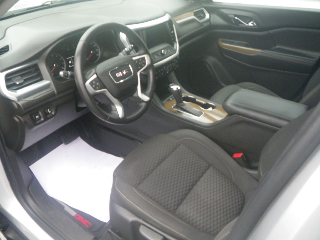 2018 GMC Acadia Image 11