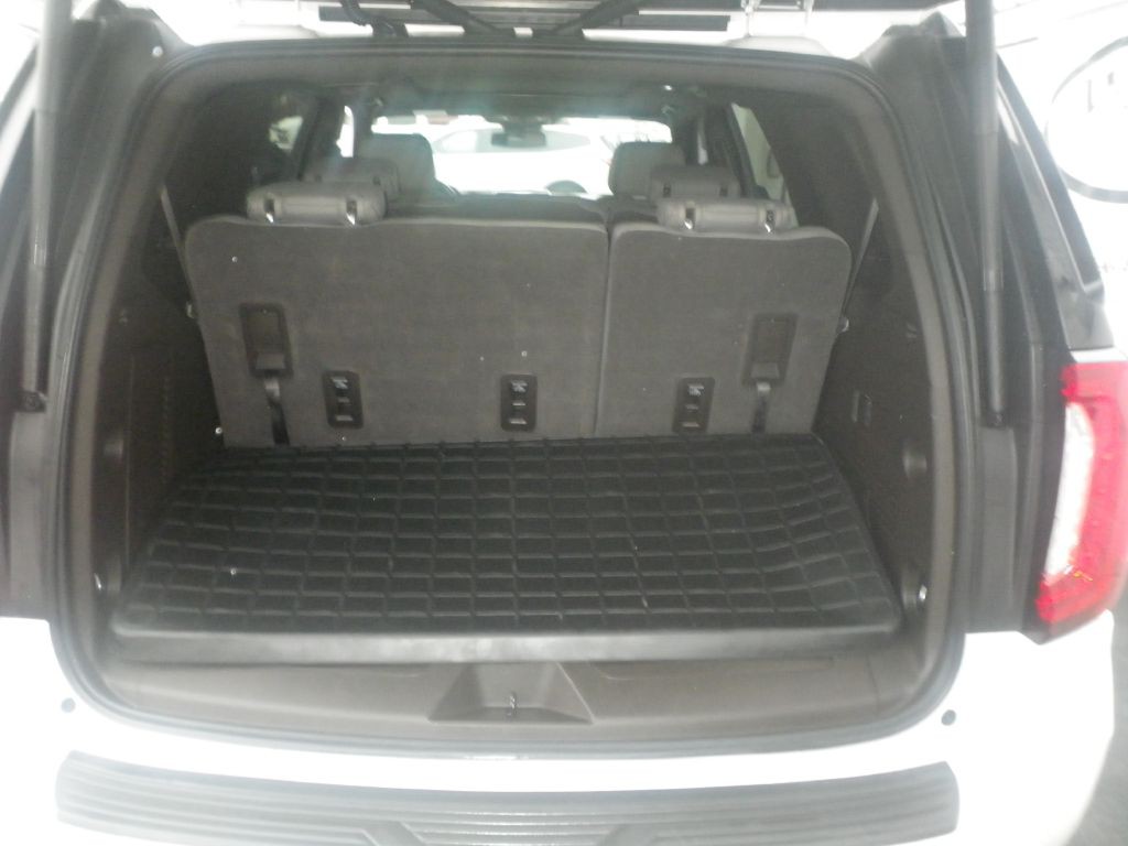 2023 GMC Yukon Image 7