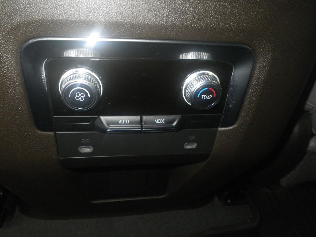 2023 GMC Yukon Image 11