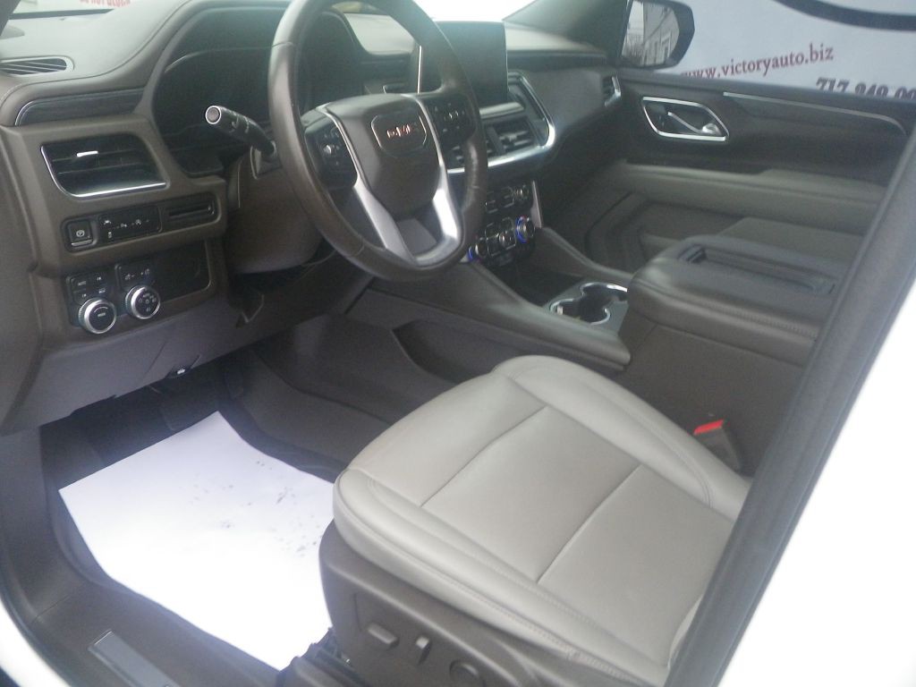 2023 GMC Yukon Image 13
