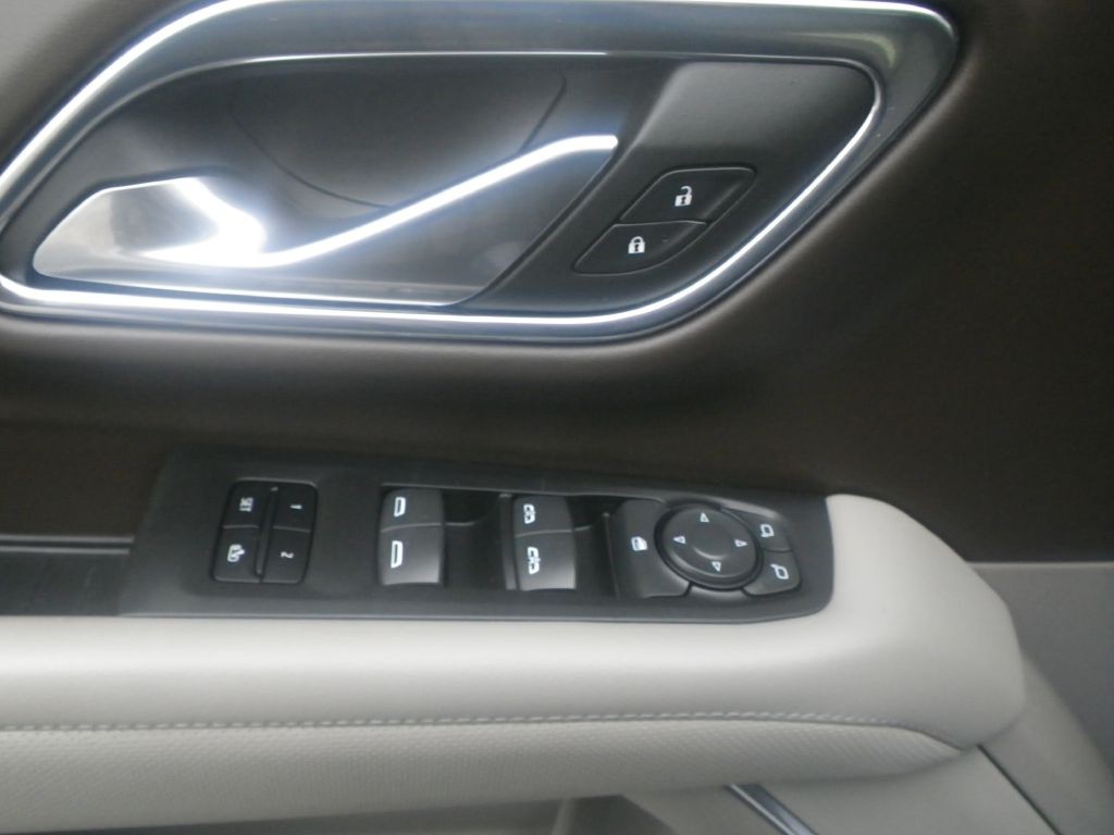 2023 GMC Yukon Image 15