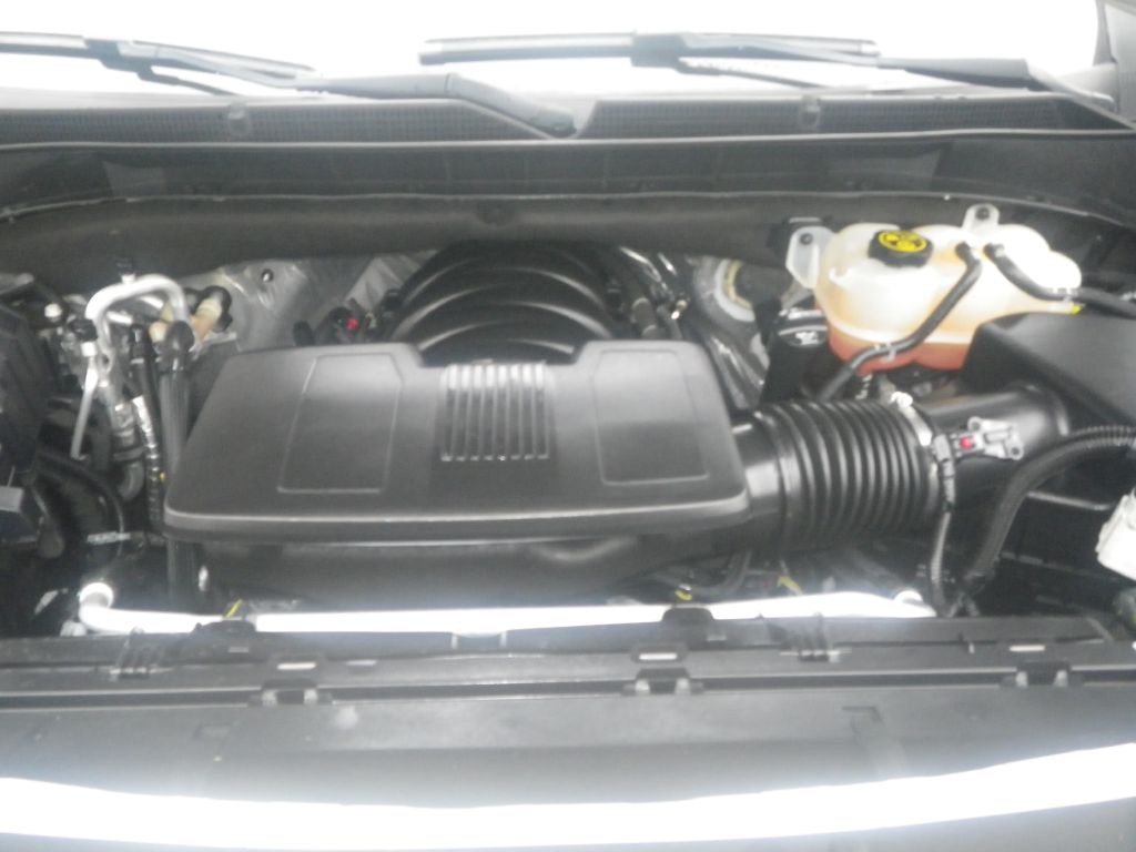 2023 GMC Yukon Image 25