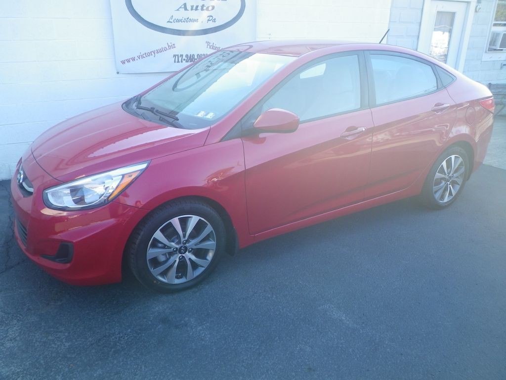 2017 Hyundai Accent Image 1