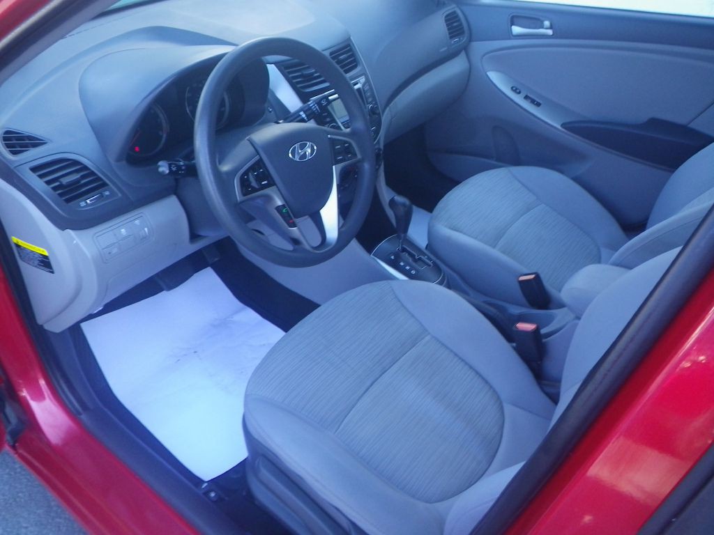 2017 Hyundai Accent Image 7