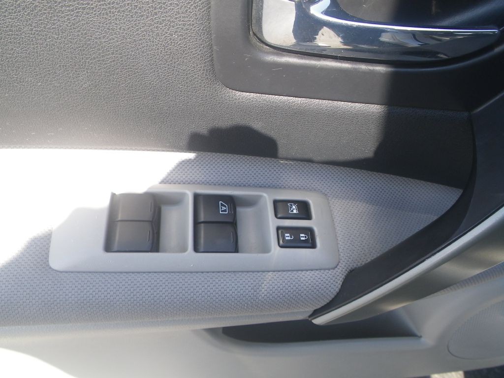 2014 Nissan Rogue Image 11