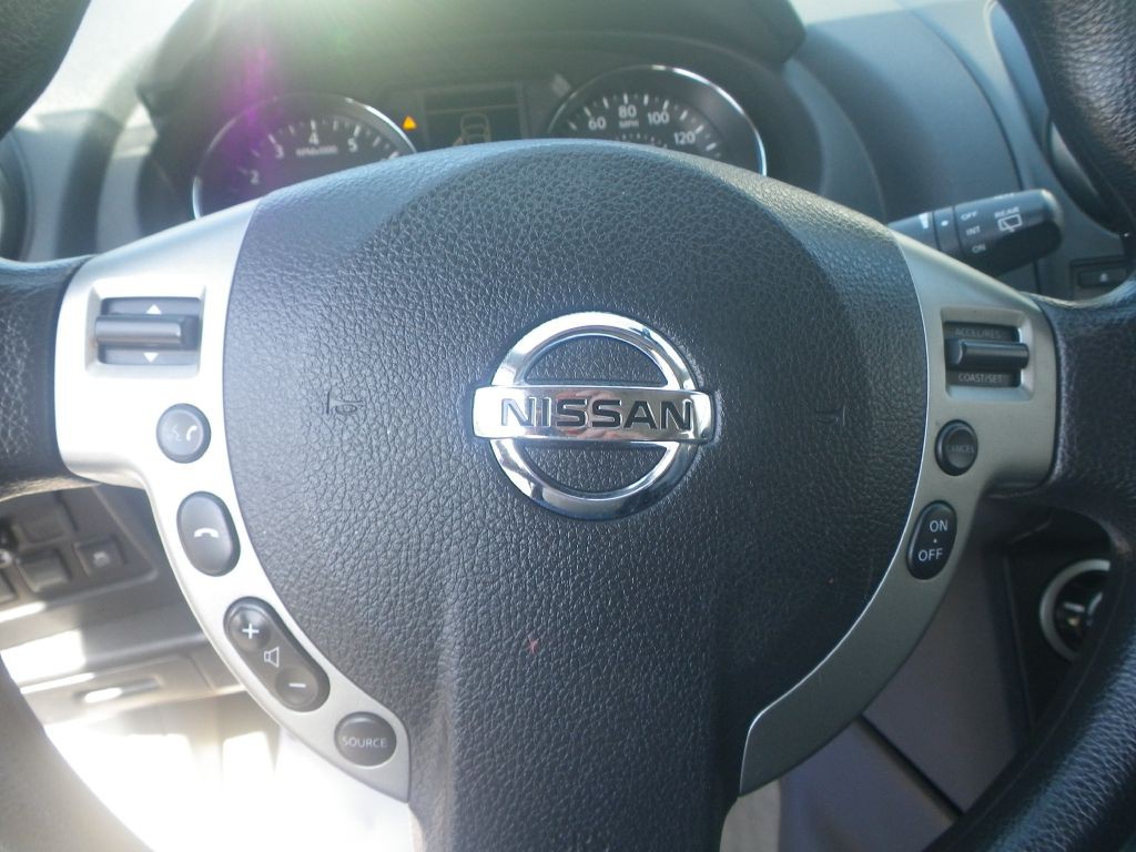 2014 Nissan Rogue Image 13