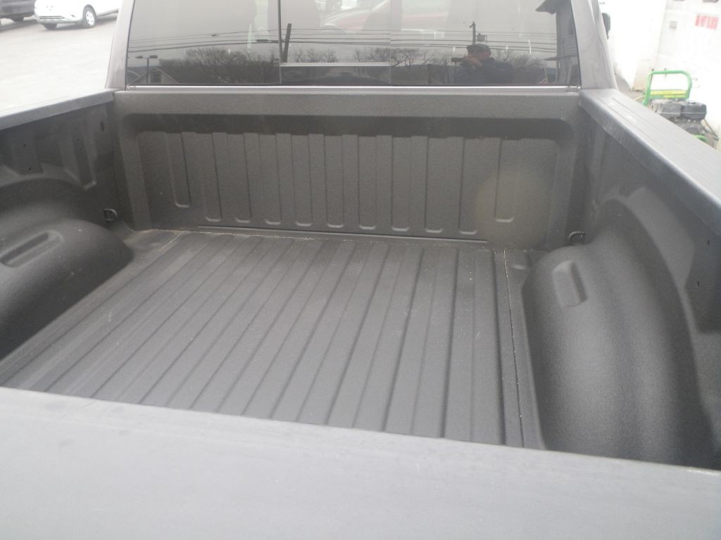 2019 RAM 1500 Image 7