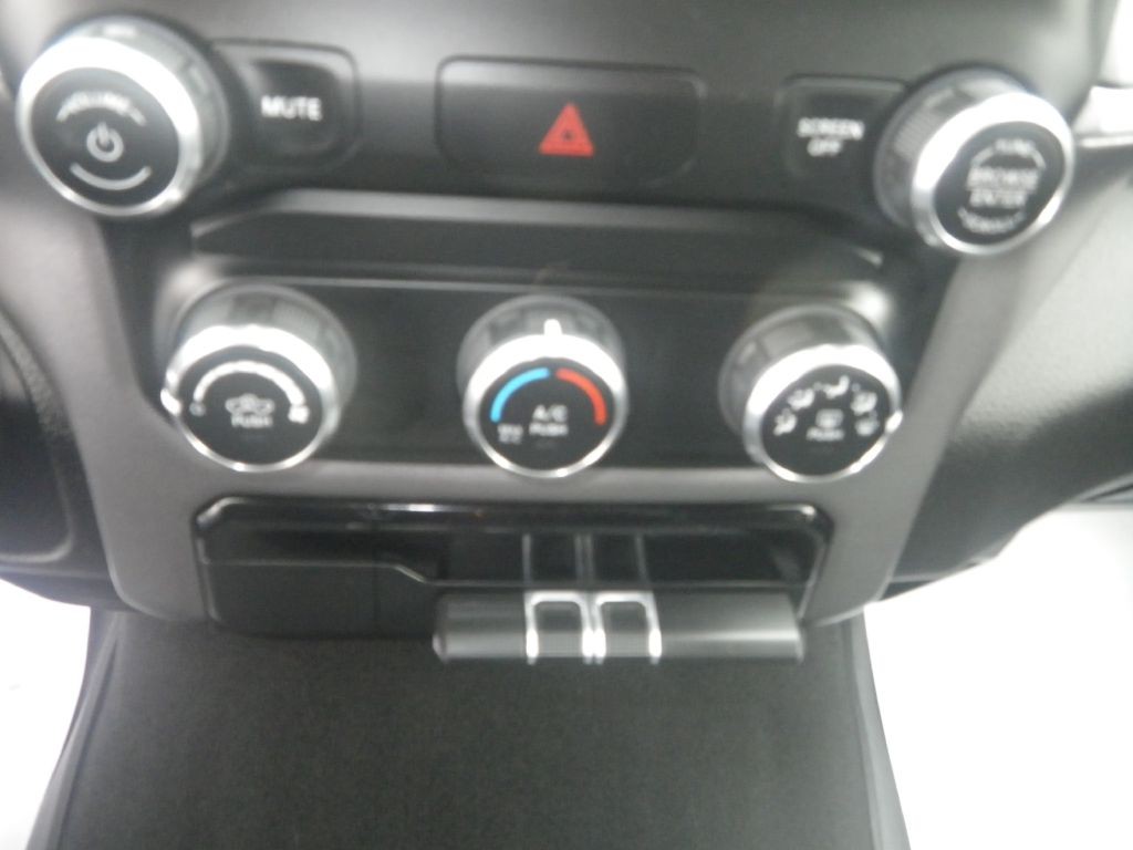 2019 RAM 1500 Image 19