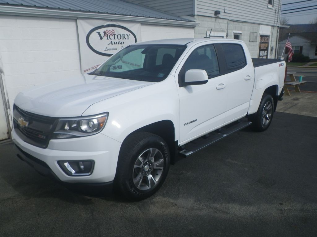 2017 Chevrolet Colorado Image 2