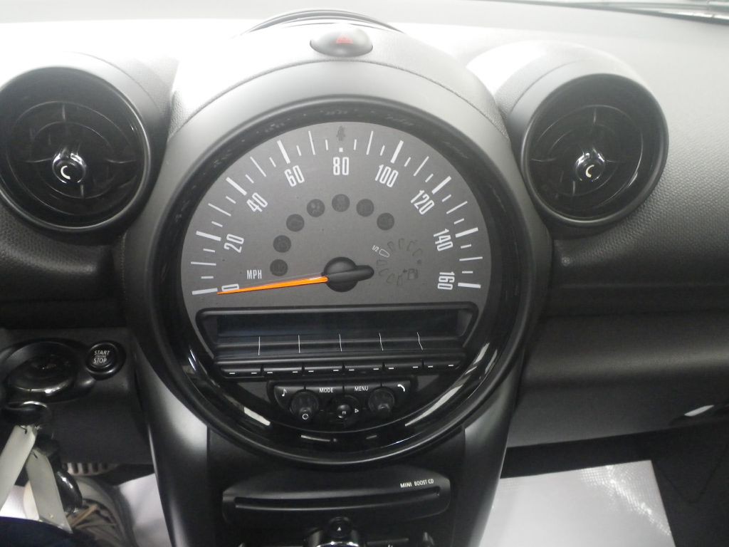 2016 MINI Cooper Image 13