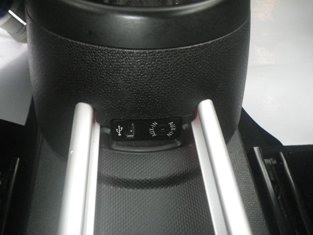 2016 MINI Cooper Image 15