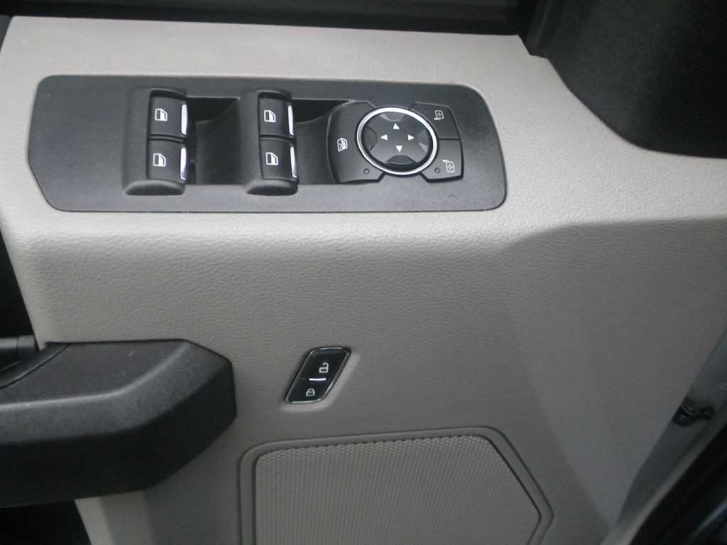 2017 Ford F-150 Image 15
