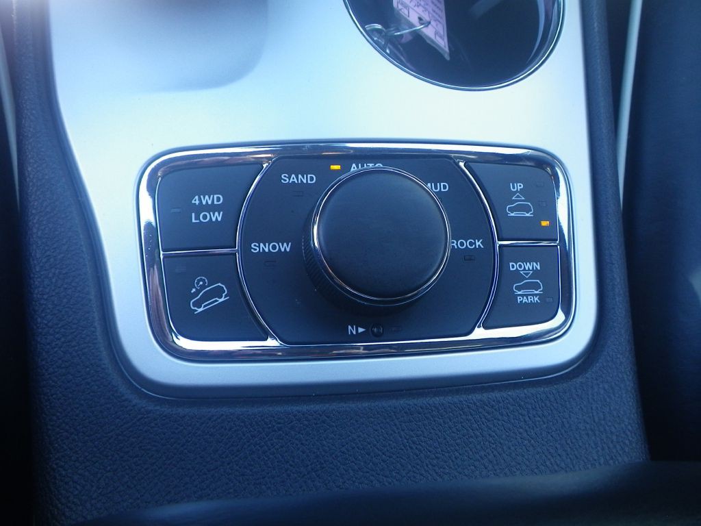 2014 Jeep Grand Cherokee Image 17