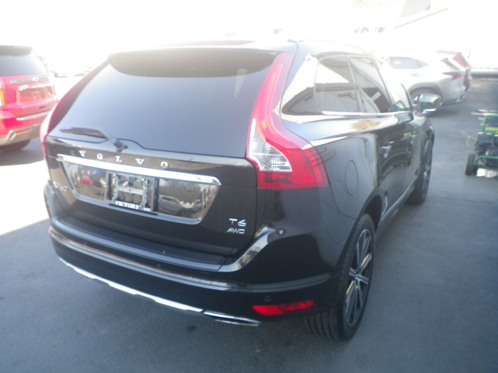 2015 Volvo XC60 Image 6