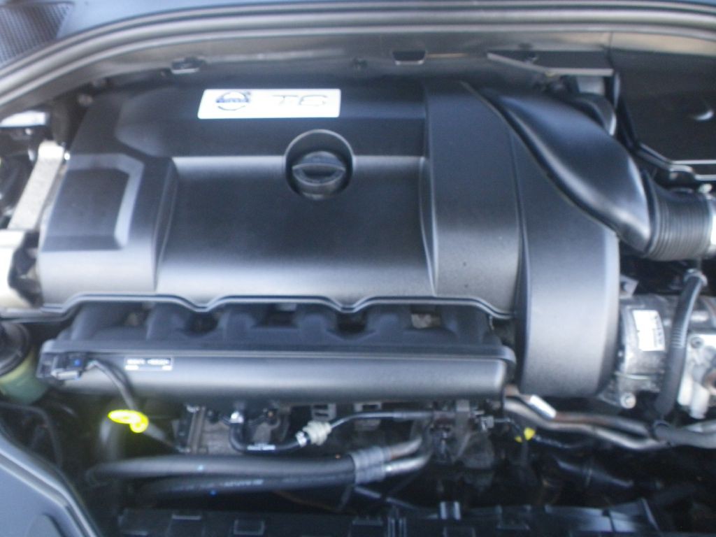 2015 Volvo XC60 Image 23