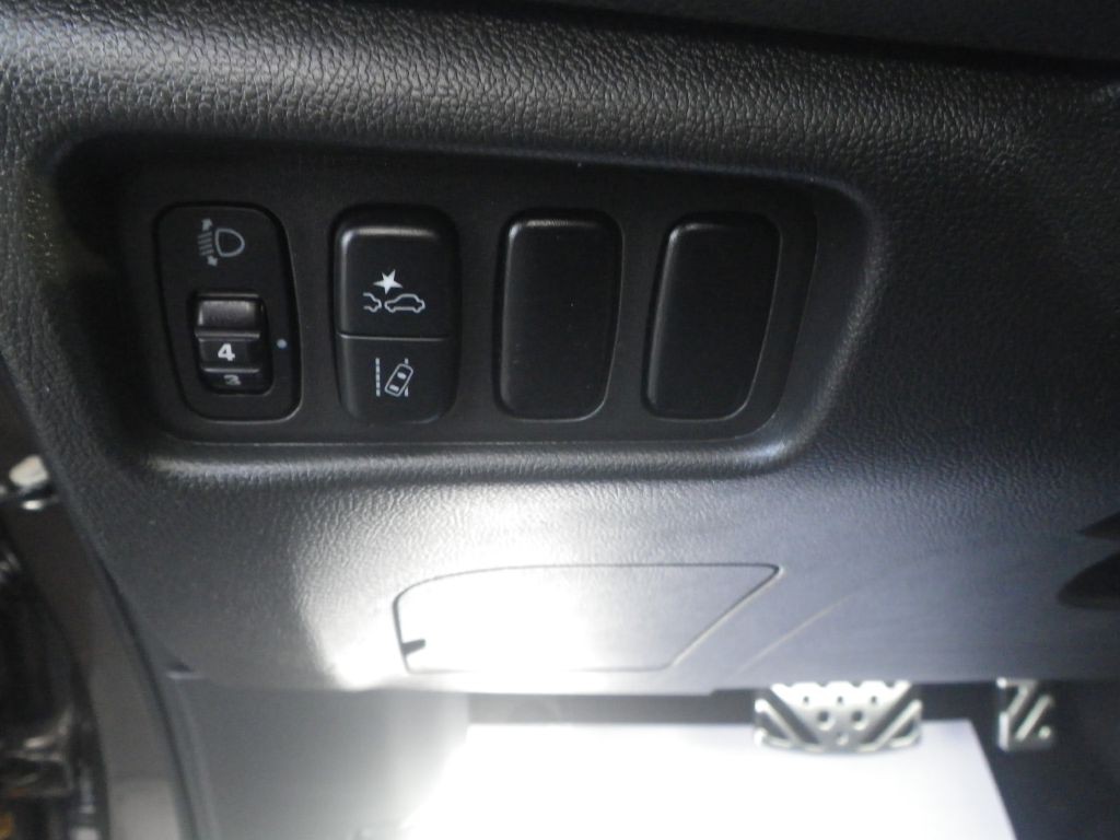 2018 Mitsubishi Outlander Image 14
