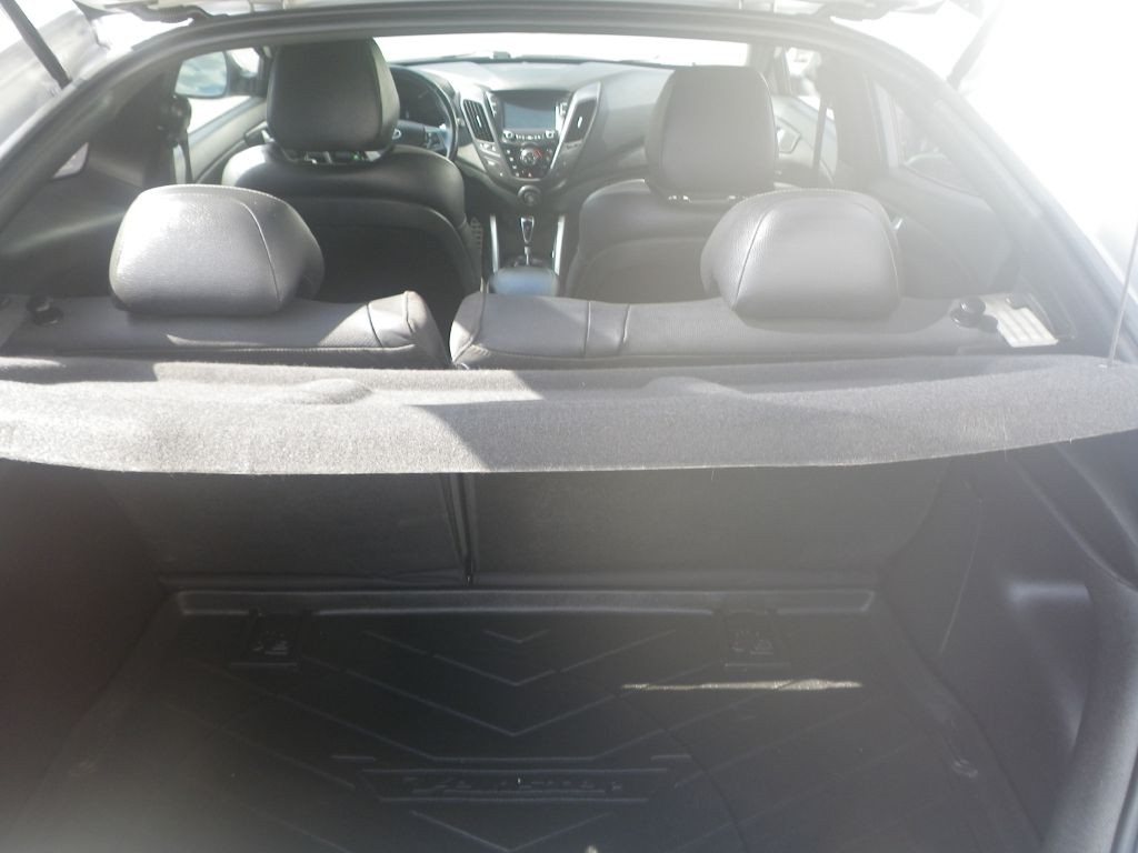 2017 Hyundai Veloster Image 7
