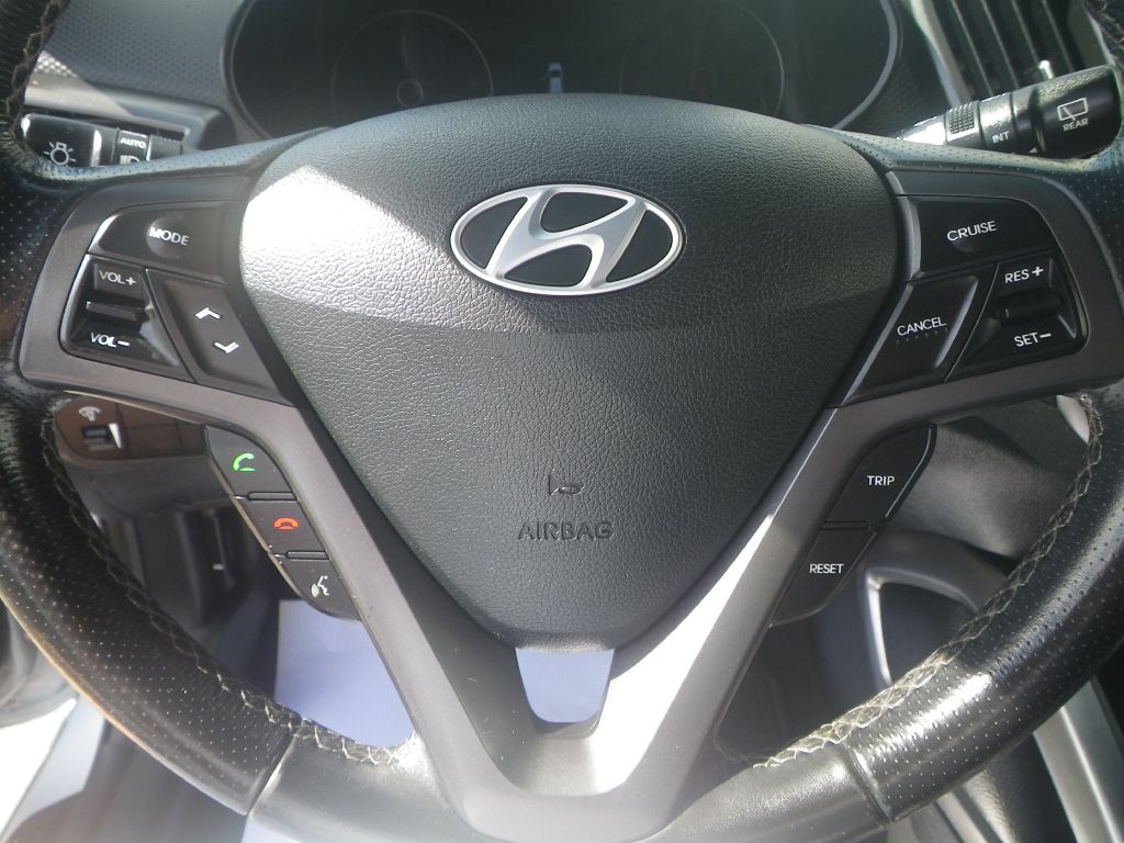 2017 Hyundai Veloster Image 11