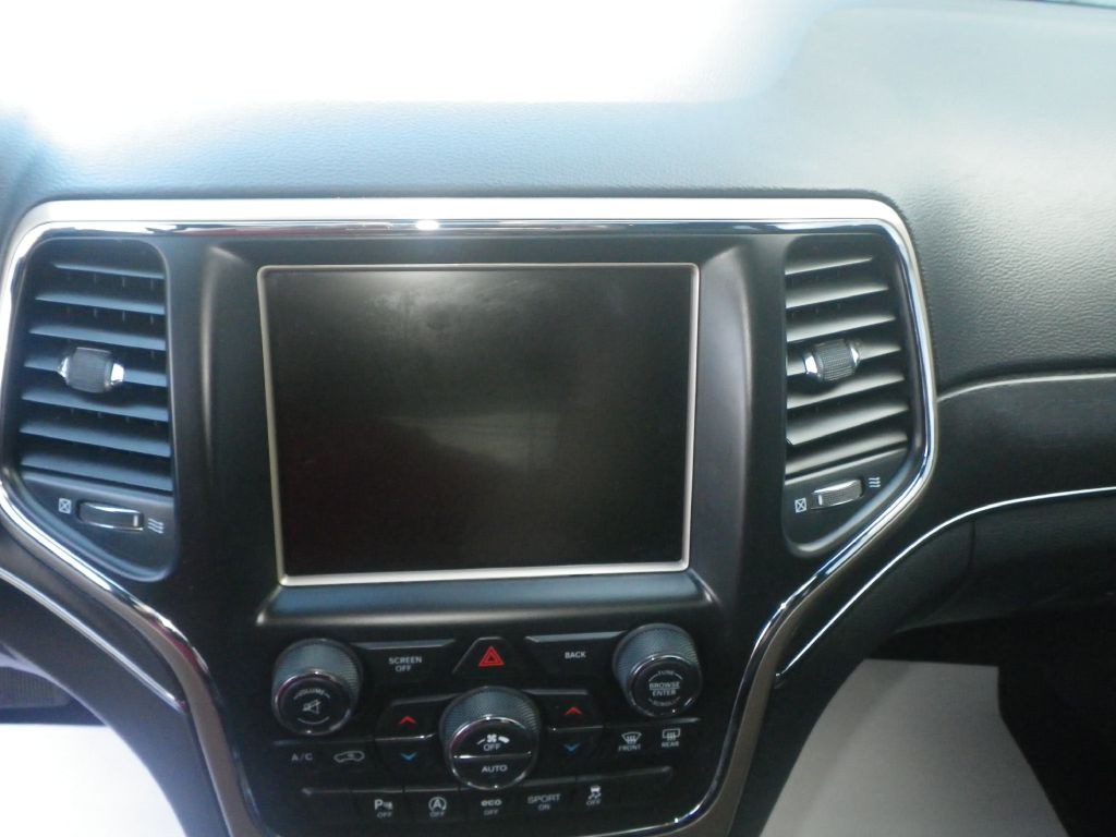 2016 Jeep Grand Cherokee Image 16