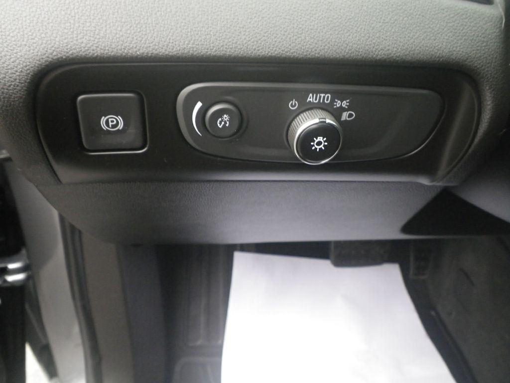 2018 Buick Enclave Image 15