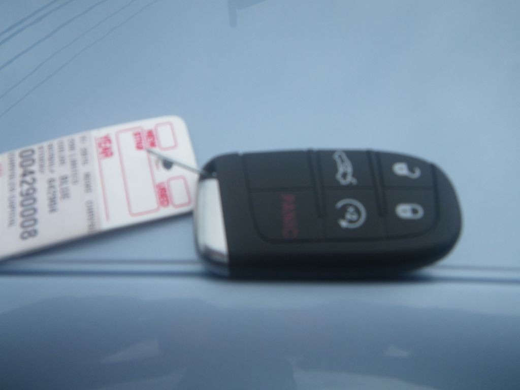 2015 Chrysler 200 Image 17