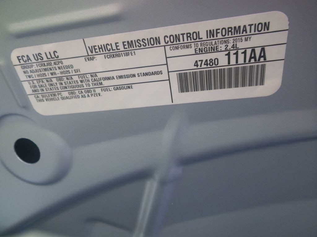 2015 Chrysler 200 Image 19