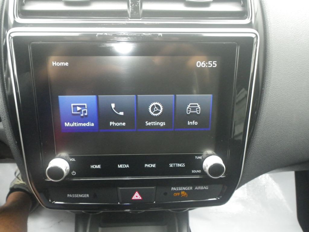 2022 Mitsubishi Outlander Image 19