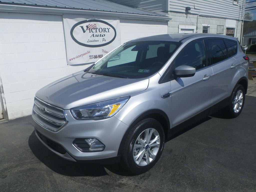 2019 Ford Escape Image 2