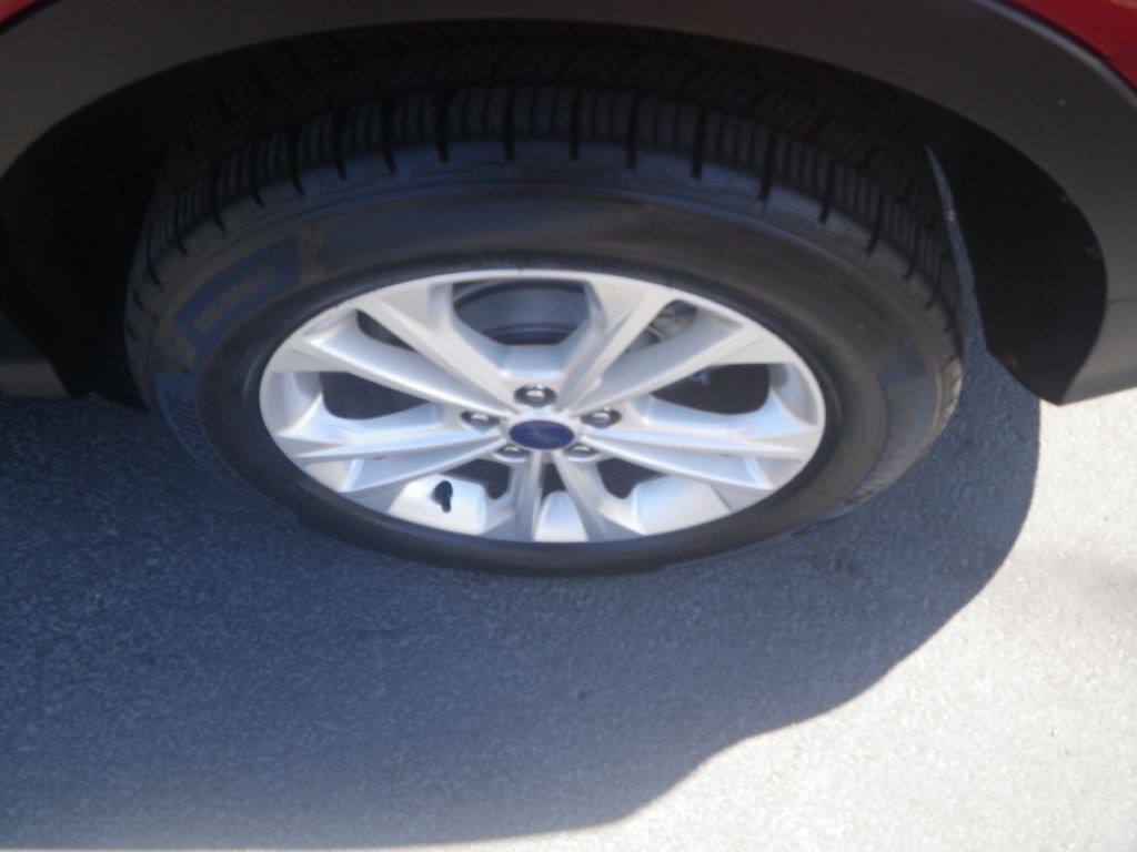 2017 Ford Escape Image 9