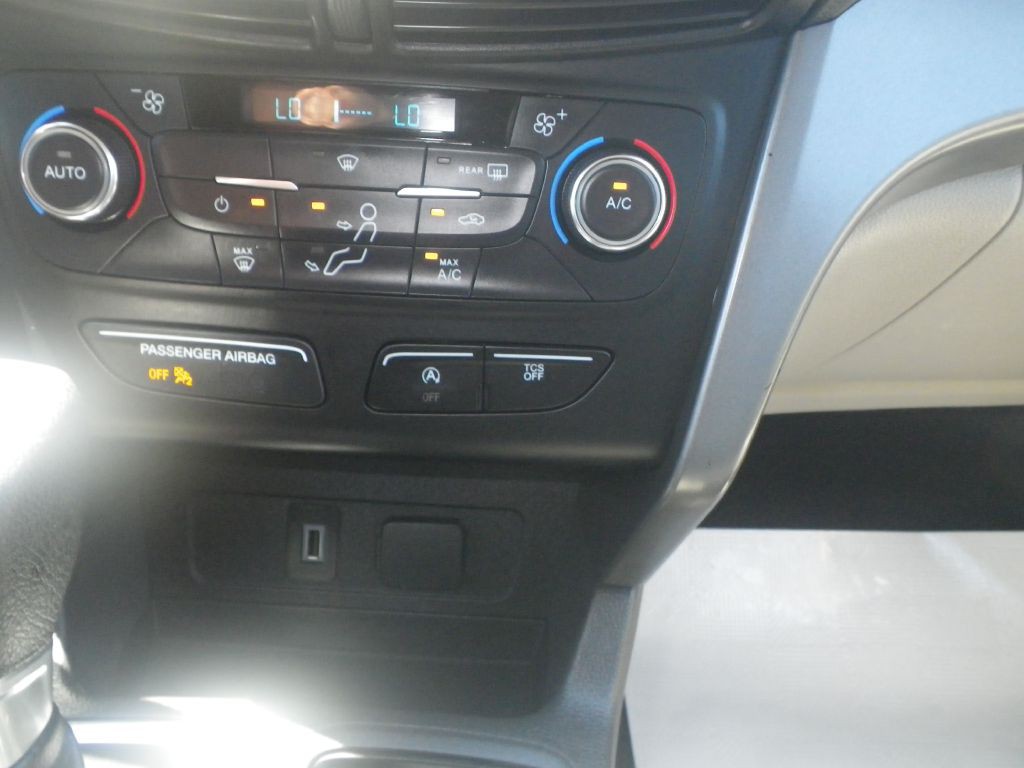 2017 Ford Escape Image 16