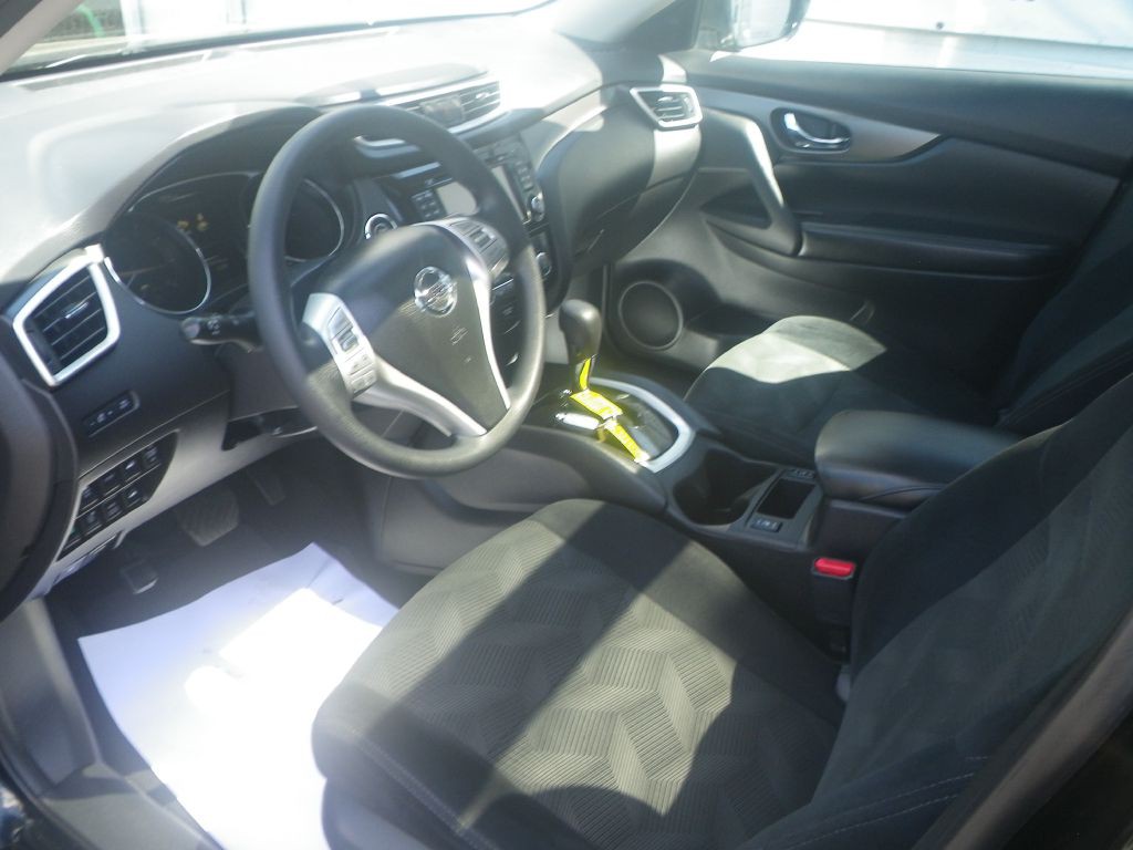 2015 Nissan Rogue Image 11