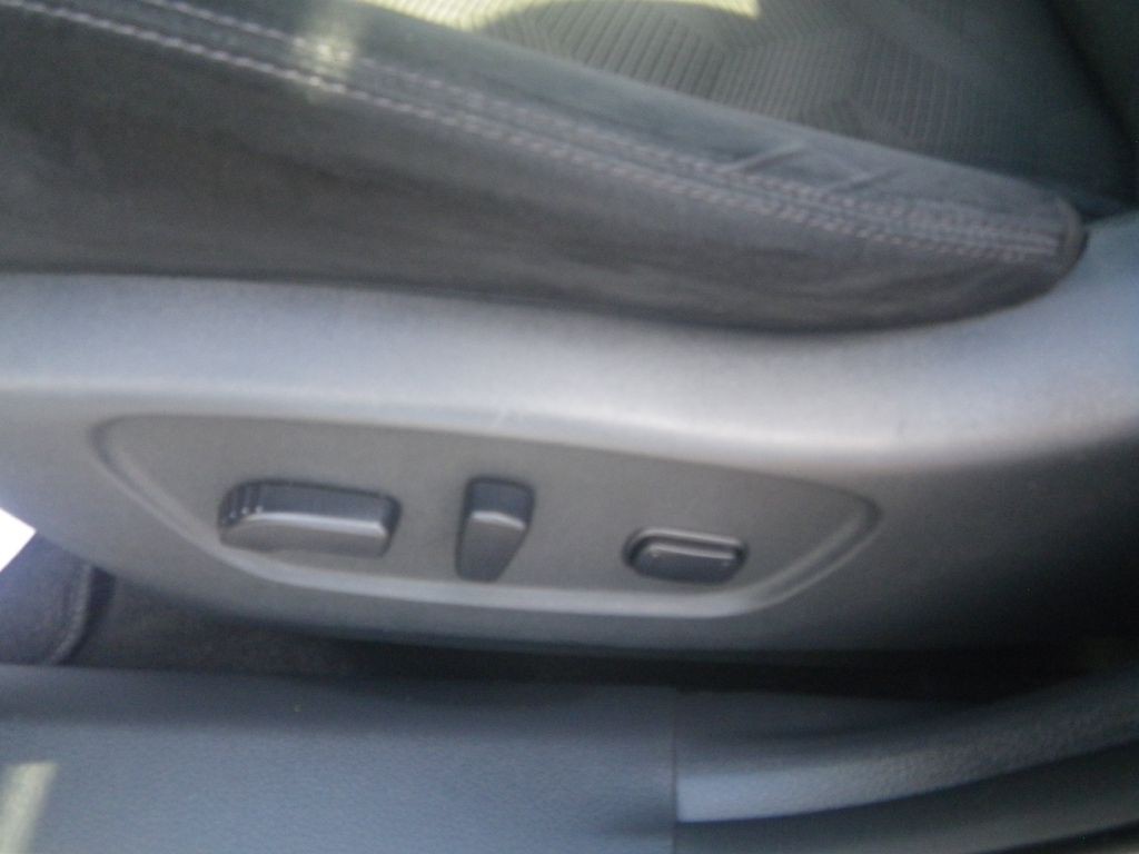 2015 Nissan Rogue Image 13