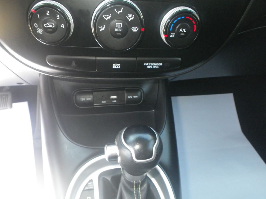 2016 Kia Soul Image 15