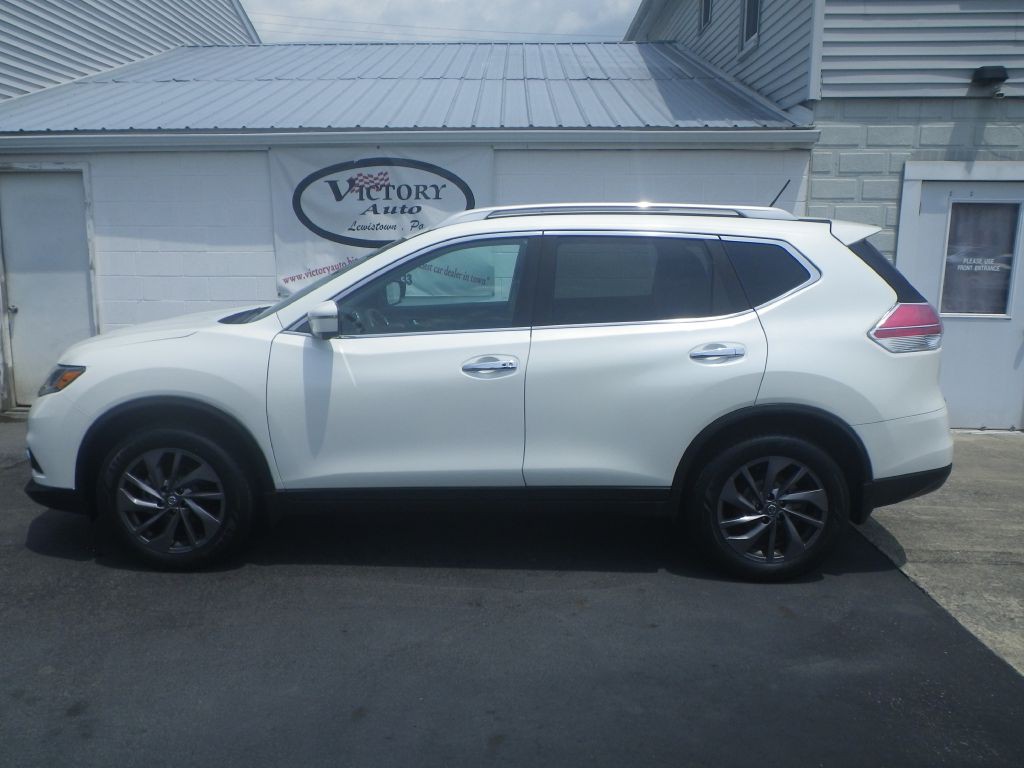 2016 Nissan Rogue Image 1