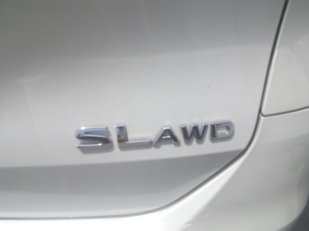 2016 Nissan Rogue Image 7