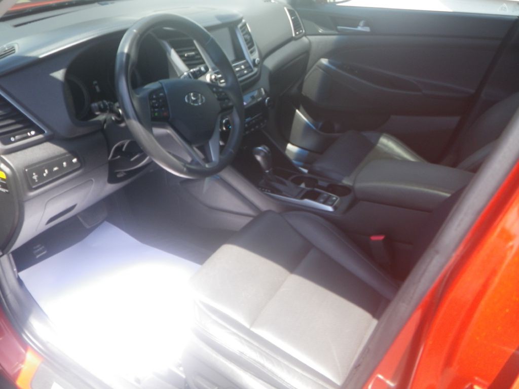 2016 Hyundai Tucson Image 11