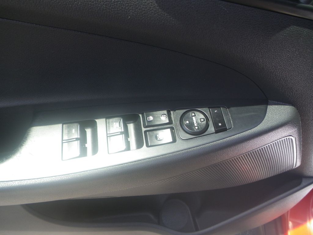 2016 Hyundai Tucson Image 12