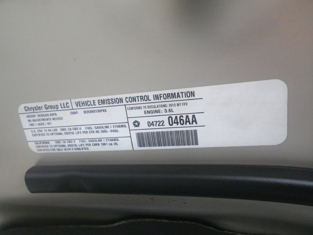 2013 Chrysler 200 Image 16