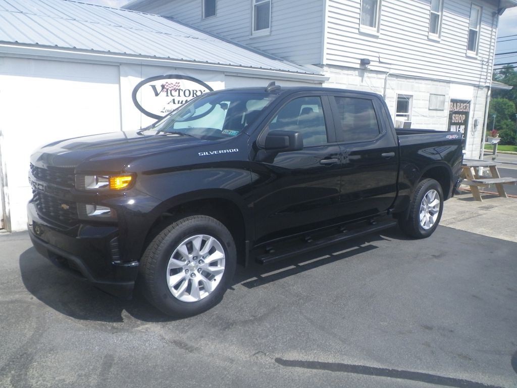 2021 Chevrolet Silverado 1500 Image 2