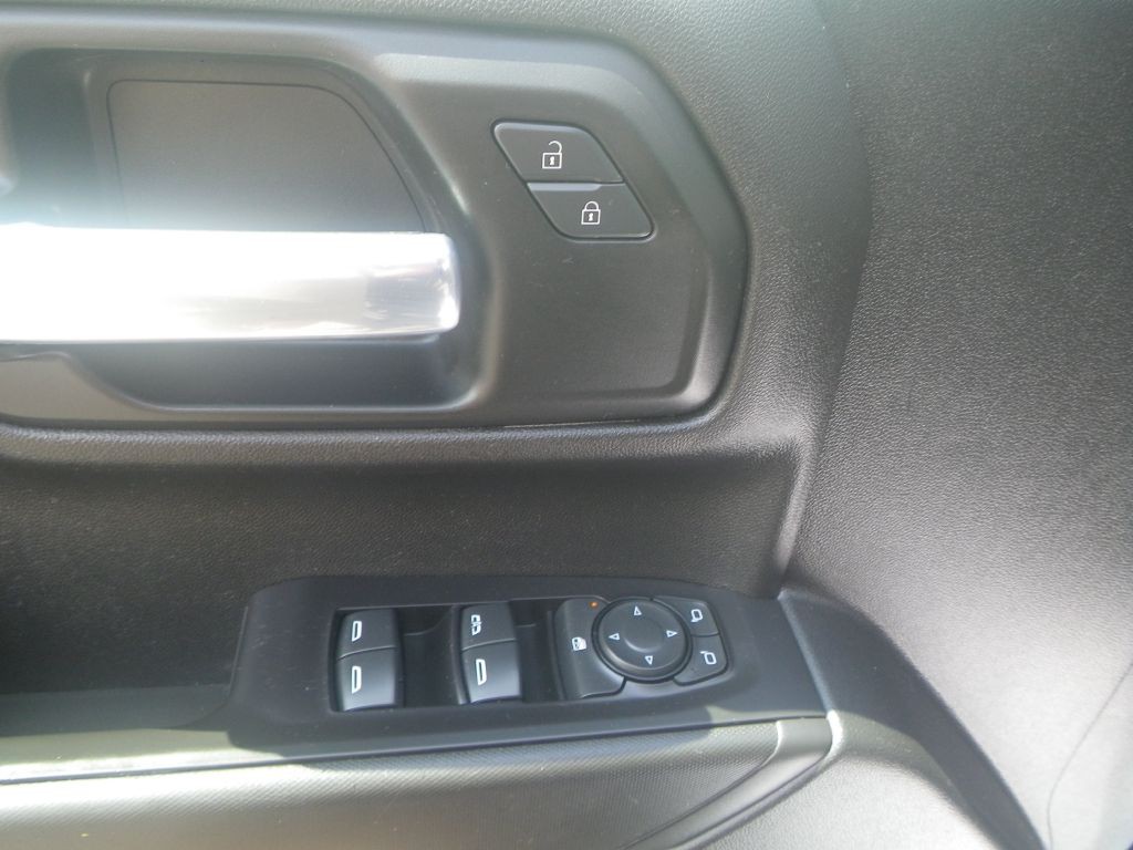 2021 Chevrolet Silverado 1500 Image 12