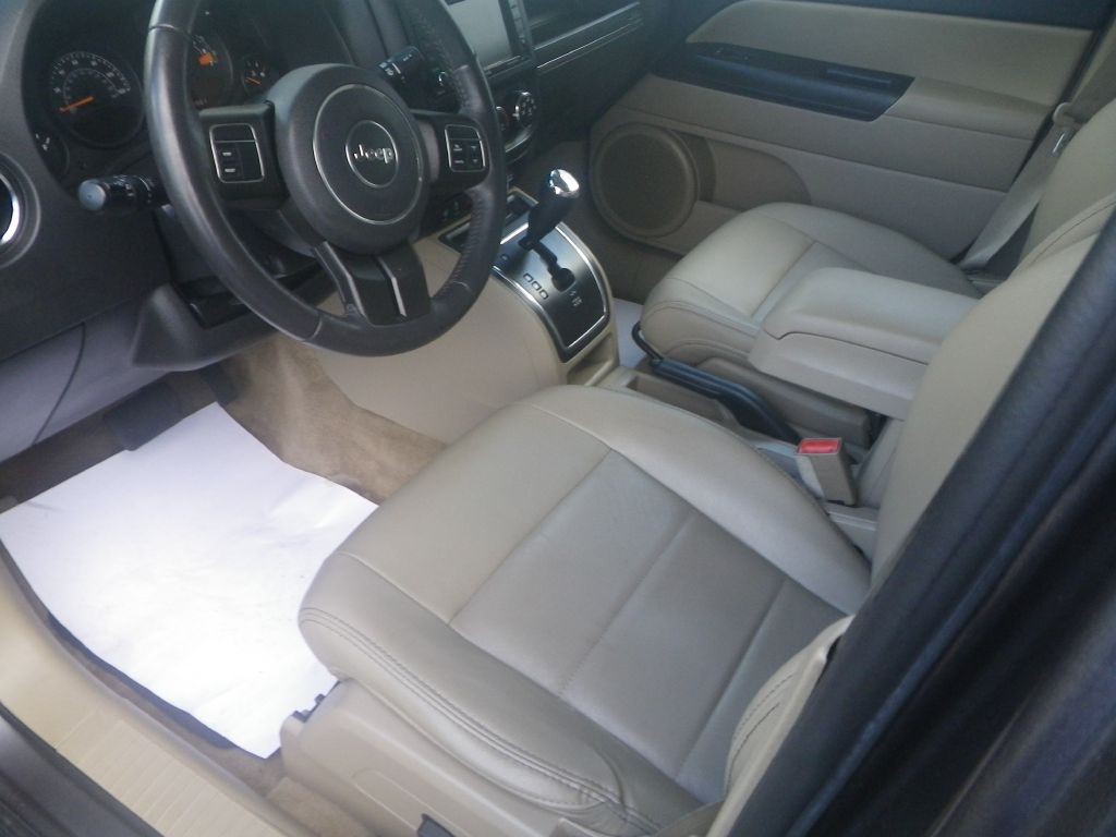2017 Jeep Patriot Image 10