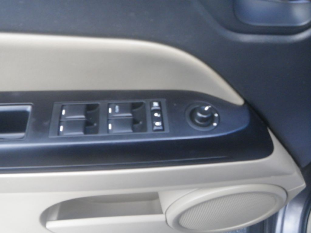 2017 Jeep Patriot Image 11