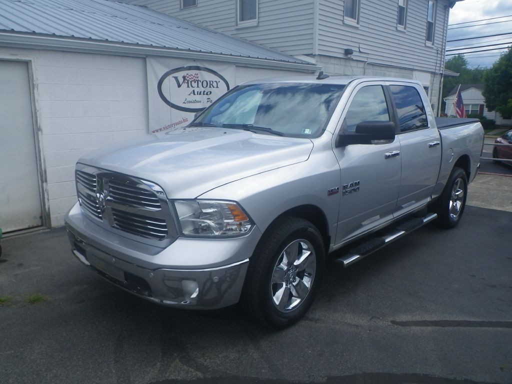 2016 RAM 1500 Image 2